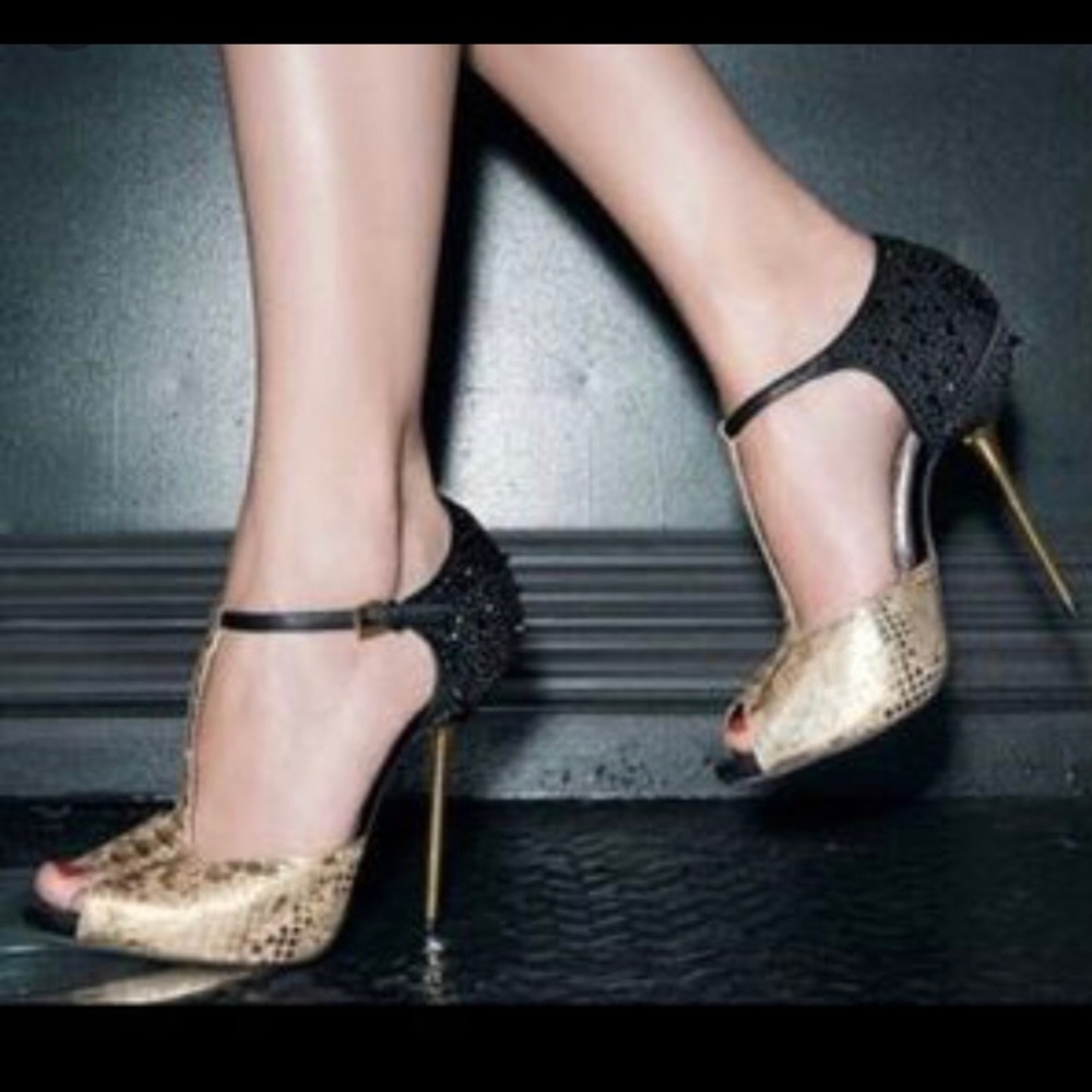 Sam Edelman Scarlett T-Strap Sandal, Egyptian Gold